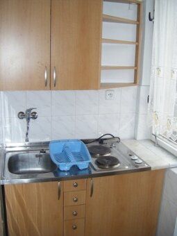 Prenajmem dlhodobo (min. 1 rok) 1 izb.byt v centre Martina b