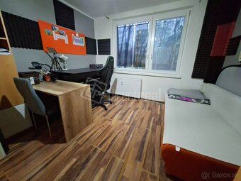 EXKLUZÍVNE Ponúkam na predaj 3 izbový byt, Vráble, Lúky, 70m