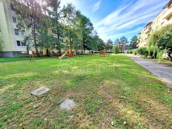 EXKLUZÍVNE Ponúkam na predaj 3 izbový byt, Vráble, Lúky, 70m