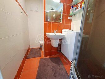 Ponúkam na predaj 2 izbový byt v centre mesta, Šurany, 47m2
