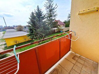 Ponúkam na predaj 2 izbový byt v centre mesta, Šurany, 47m2
