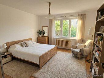 Ponúkam na prenájom priestranný 80 m² byt v Nitre na Klokoči