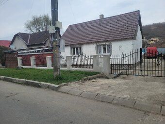 Dobrý deň ponúkam na predaj alebo na výmenu rodinný dom v ob