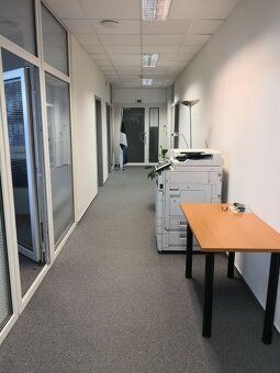 Ponúkame na prenájom administratívne priestory v centre Ruži