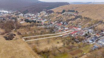 Ponúkame Vám na predaj stavebný pozemok s výhľadom na prírod