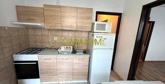 Ponúkame na predaj 1-izbový byt s balkónom v obľúbenej lokal