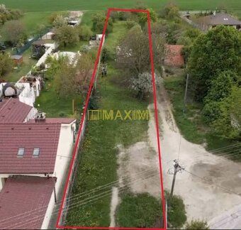 Ponúkame na predaj pozemok o výmere 1865 m2 v obci Most pri 