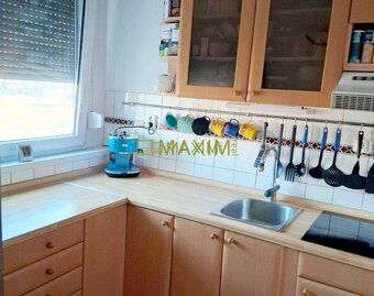 Ponúkame na predaj dvojgarsónku Deluxe na Jungmannovej ulici