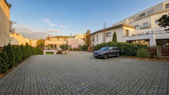 EXKLUZÍVNE! PREČO PRÁVE TIETO PRIESTORY? Takmer 600 m² na dv