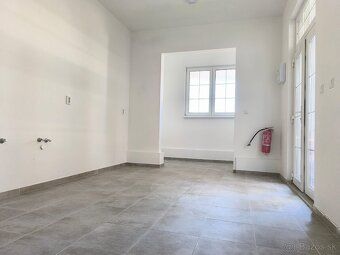 Ponúkame Vám na predaj obchodný priestor o výmere 29,92 m² v