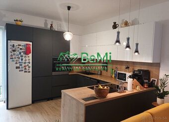 Typ: Rodinný dom Obec: Kamenec pod Vtáčnikom
(015-12-ZUPIa) 