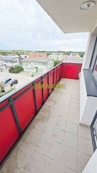 Ponúkame na predaj 3-izbový holobyt s dvoma balkónmi v Stupa
