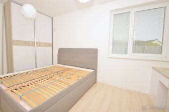 Ponúkame Vám na predaj 4i novostavbu rodinného domu v radove
