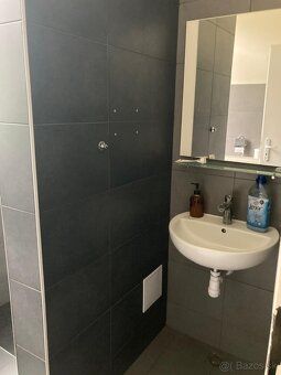Na prenájom Vám ponúkame skladový priestor 294m2 na ulici Ra