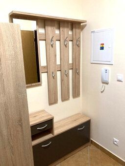 Ponúkame na predaj zrekonštruovaný menší 2 - izbový byt o vý