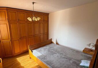 Na predaj – priestranný 3-izbový byt s výmerou 74 m² po kval