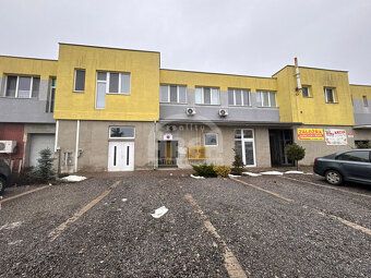 Typ: Obchodné priestory Obec: Michalovce
Ponúkame Vám na dlh