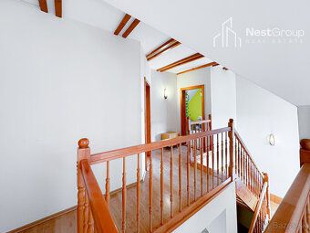 Typ: Rodinný dom Ulica: . Obec: Levice
6-izbový rodinný dom 