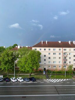 Ponúkam na dlhodobý prenájom 1,5 izbový tehlový byt vo výbor