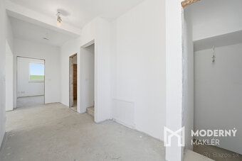 Typ: Rodinný dom Obec: Nová Ves nad Žitavou
Moderný maklér p