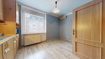 LINK na 3D VIRTUÁLNU OBHLIADKU: https://my.matterport.com/sh