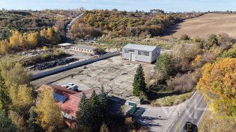 Typ: Priemyselná zóna Obec: Hlohovec
14 186 m² | Žeriav 8 t 