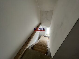 ID:7005
 - nachádza na ulici 1. mája, - jedná sa o lokalitu 