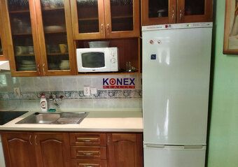 ID:7727
 - nachádza sa v príjemnom prostredí neďaleko pláže;