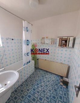 ID:2828 Ponúkame na predaj rodinný poschodový dom situovaný 
