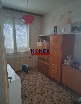 ID:2828 Ponúkame na predaj rodinný poschodový dom situovaný 