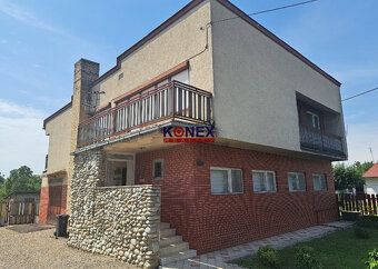 ID:2828 Ponúkame na predaj rodinný poschodový dom situovaný 