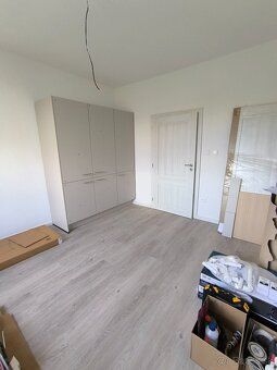 Ponúkam na predaj priestranný, kompletne zrekonštruovaný 3-i