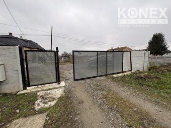 ID:3812
Ponúkame na predaj PLNE ZARIADENÝ rodinný dom v obci