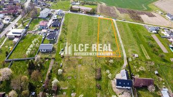 LCF Real ponúka na predaj dva slnečné stavebné pozemky každý