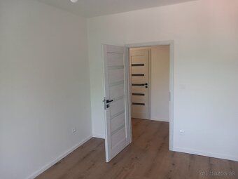 Predám 3-izbový byt (80m2) s loggiou (cca 5m2) na 2/7 poscho