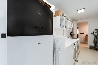 EXKLUZÍVNE vám ponúkame na predaj nadštandardný bungalov s p