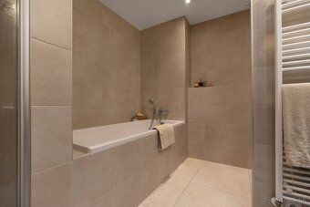 Realitná kancelária M Grey Real Estate vám na prenájom ponúk