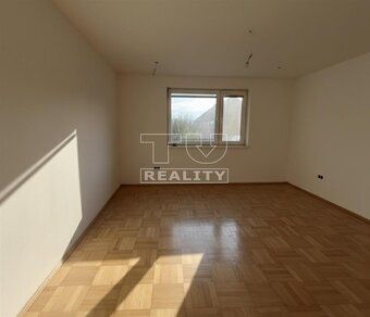 TU reality ponúkajú na predaj svetlý 3-izbový rodinný dom po