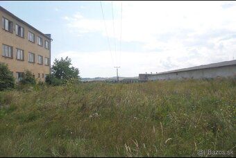 Ponúkam na predaj dvojpodlažnú budovu o výmere 386m2, viď fo