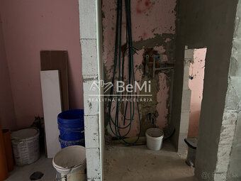 Typ: Rodinný dom Ulica: Dunajská ul. Obec: Tekovské Lužany
N