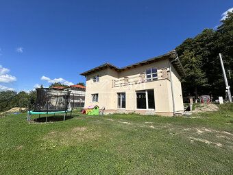 Predaj novostavby dvoch rodinných domov – Nová Baňa
Ponúkame