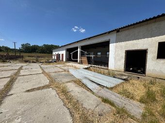 Typ: Farmárska usadlosť Ulica: Vrbová nad Váhom Obec: Vrbová