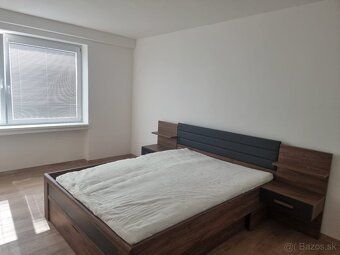 Na predaj 2 izbový byt (60 m²) na 2. NP v bytovom dome v uza