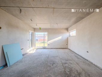 🏡 *Moderný 4-izbový rodinný dom v projekte Kaskády – Dvorec*