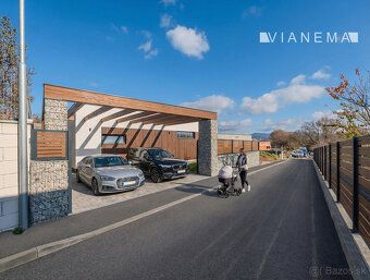 🏡 *Moderný 4-izbový rodinný dom v projekte Kaskády – Dvorec*