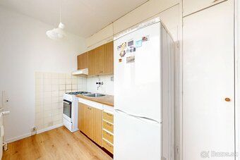 Fakty o byte: Výmera: 55.60m2 Loggia: 3.6m2 Pivnica: 2.53m2 