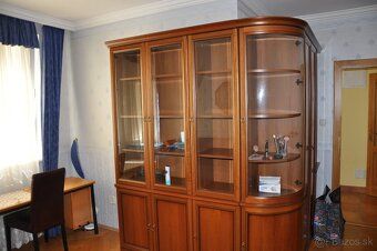 Na prenájom: Elegantný 4-izbový byt s klimatizáciou a garážo