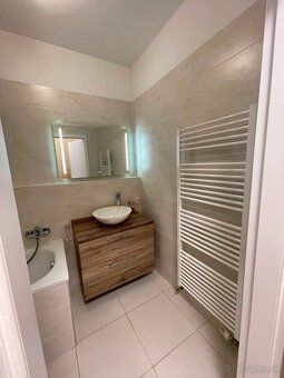 🌇 Moderný 2-izbový byt s veľkorysou terasou (50 m²) – Citypa