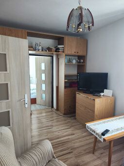 Dáme do prenájmu rodinný dom v obci Kľačany, okr. Hlohovec. 