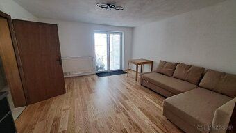 Pôvabné bývanie v srdci Trnávky – 2-izbový domček po komplet